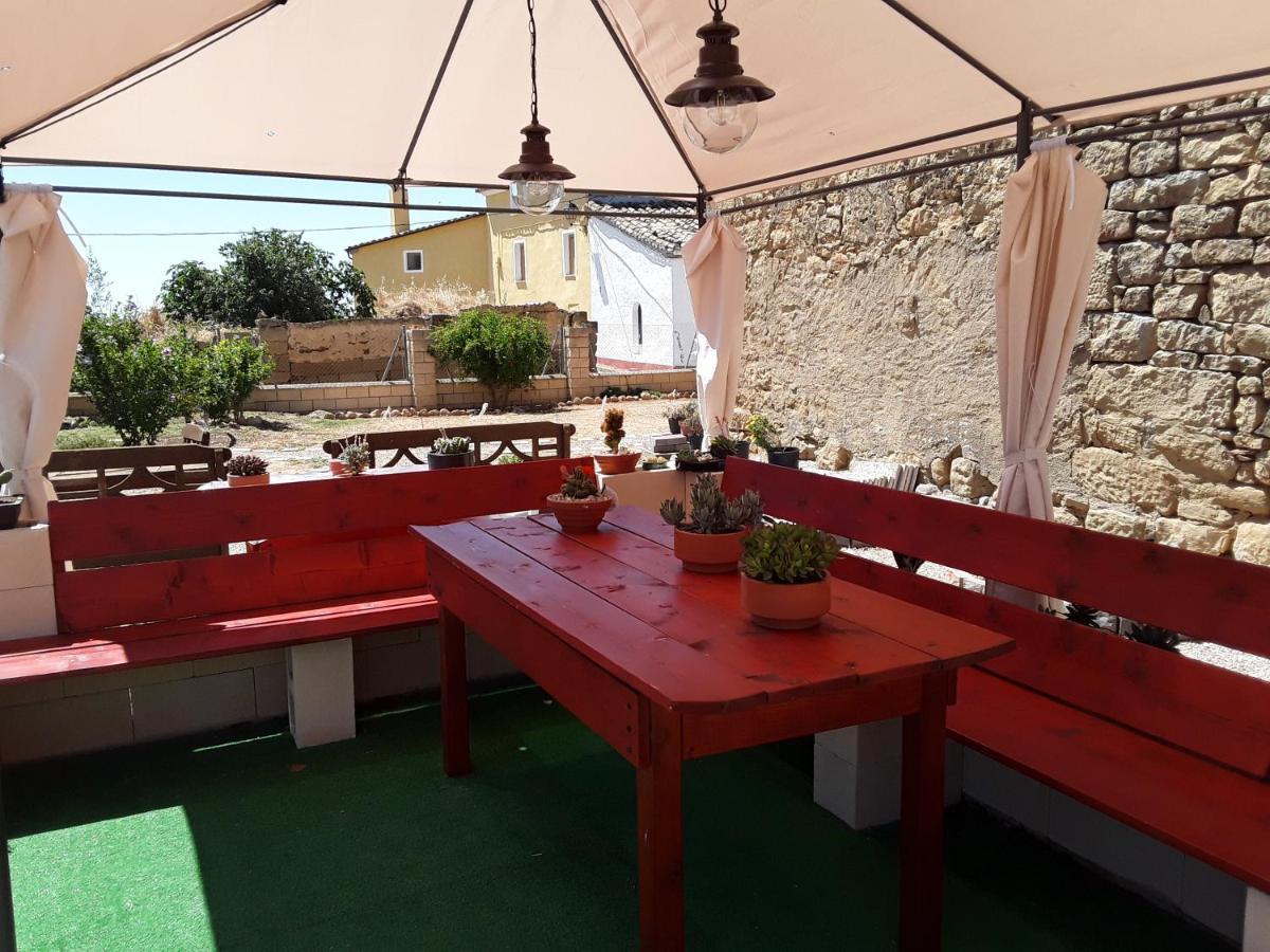 Arbaniés Casa Oliban 게스트하우스 외부 사진